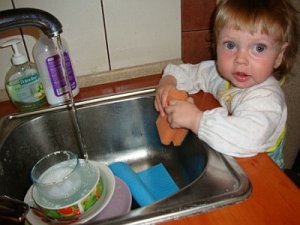 Уход за детской посудой