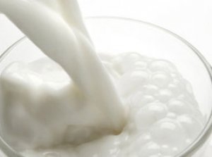Необычное применение молока в быту