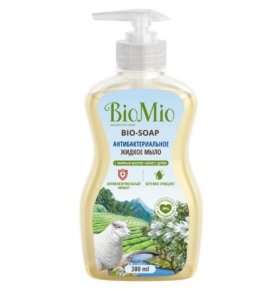 Антибактериальное жидкое мыло Bio-Soap с маслом чайного дерева BioMio 300 мл
