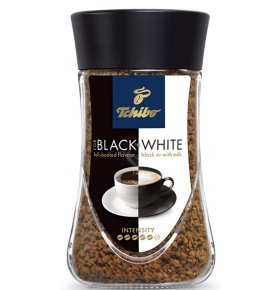 Кофе растворимый Tchibo Black and White 95 г