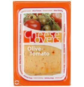 Сыр с оливками и томатами нарезка 50% Cheese Lovers 150 гр