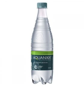 Минеральная вода газированная Акваника 1,5 л