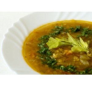 Чечевичный суп с сельдереем